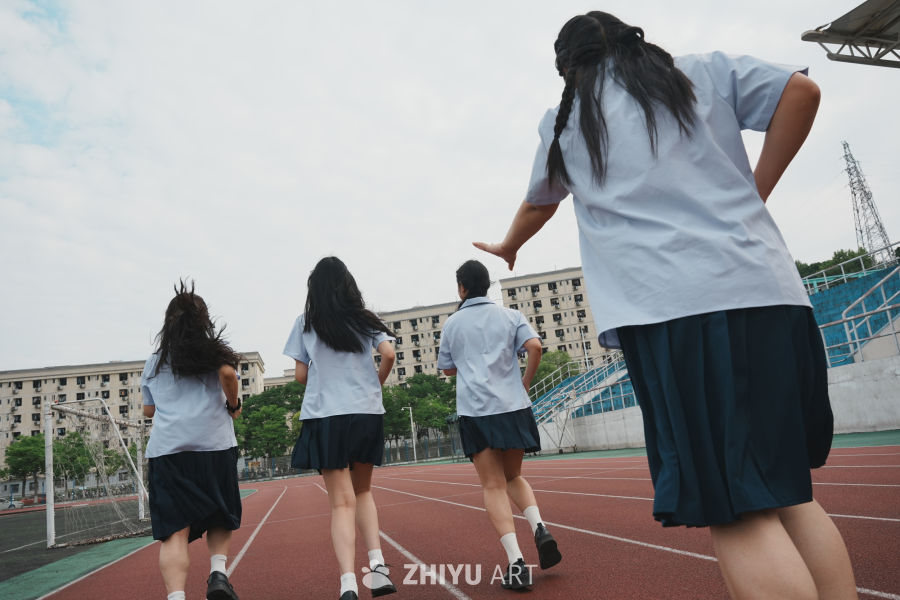 青春校园的奔跑时光