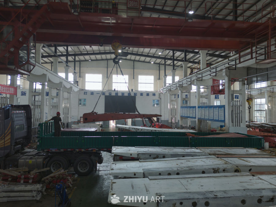 车间里的火花交响