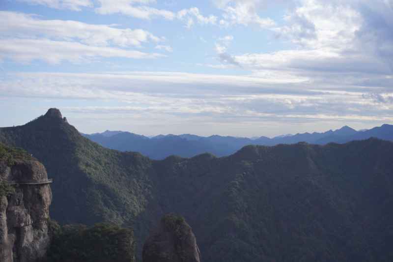 山外有山