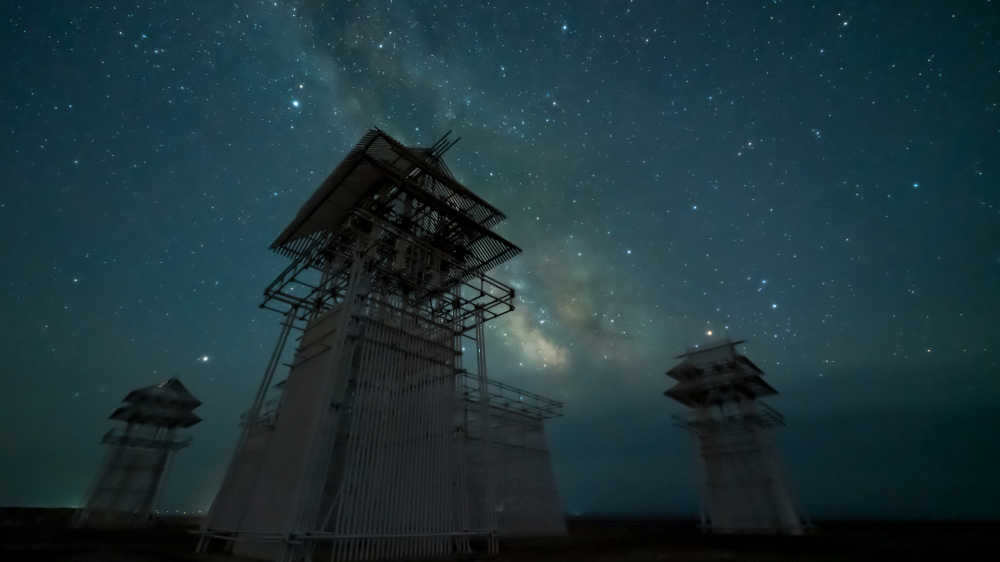 大西北甘肃瓜洲县无界星空银河