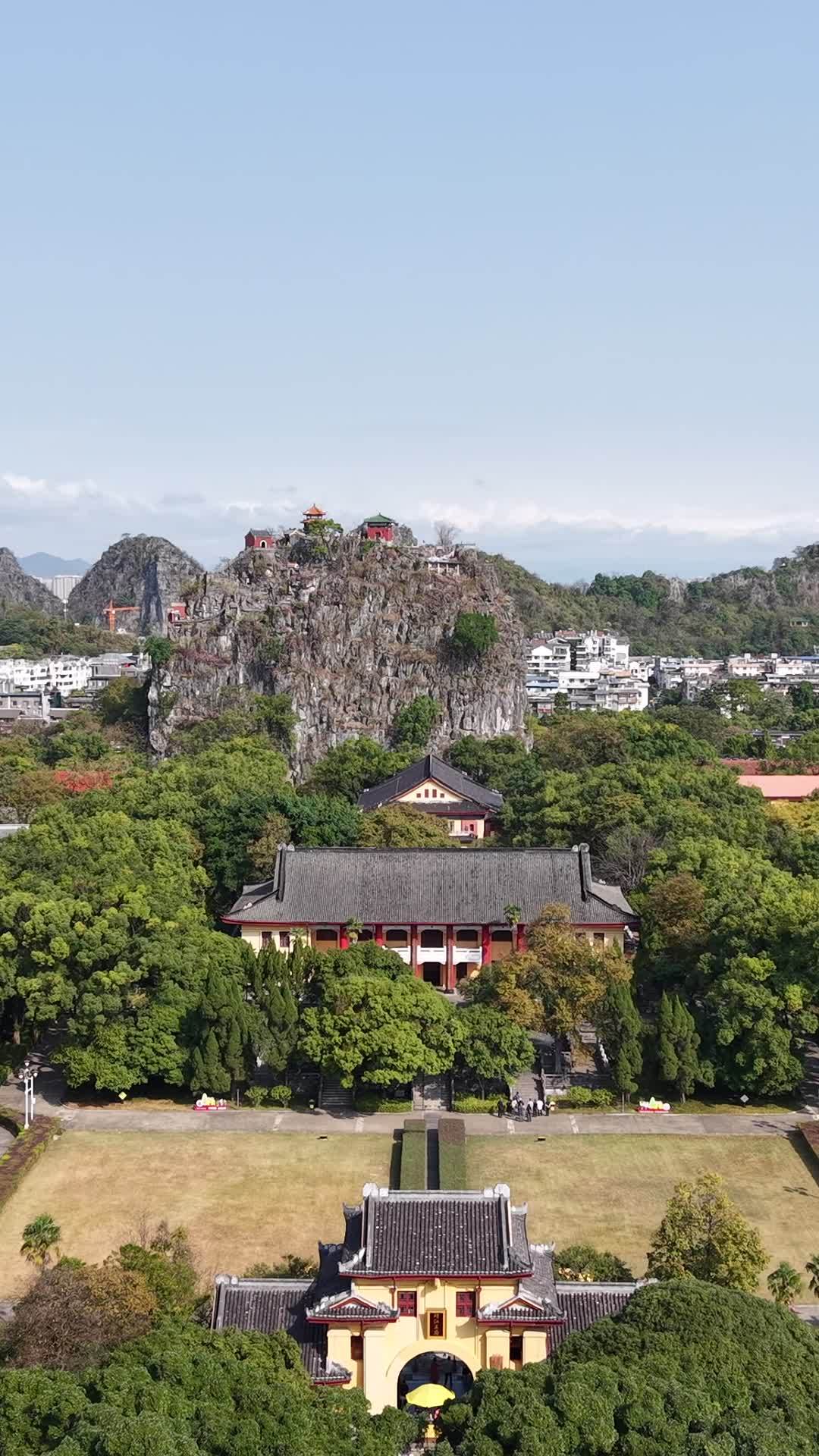 古建筑与自然的和谐之美