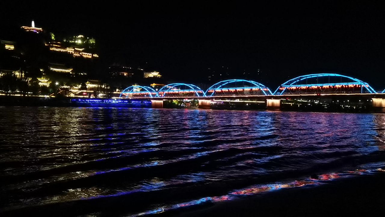 中山桥的夜景