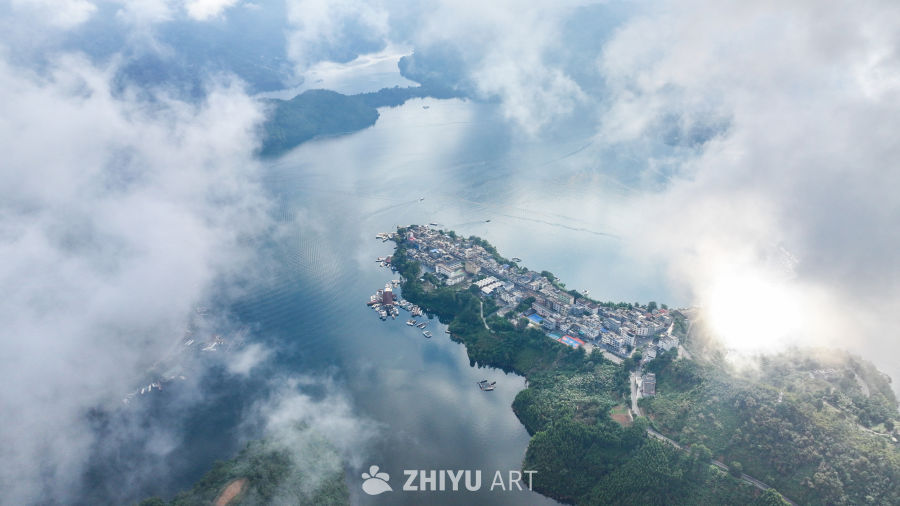 航拍云雾缭绕湖泊美景湖光山色自然风光 20