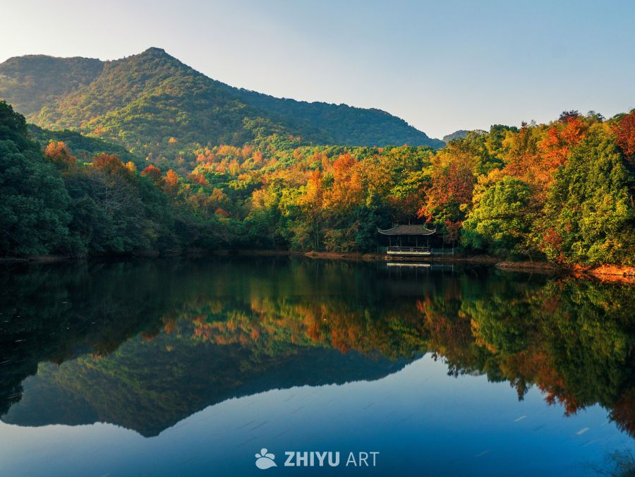 山水间歌声回荡 回荡思念的滚烫