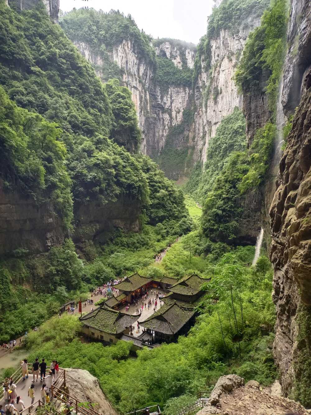 重庆天坑地缝
