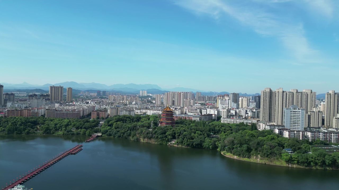  航拍江西鹰潭公园