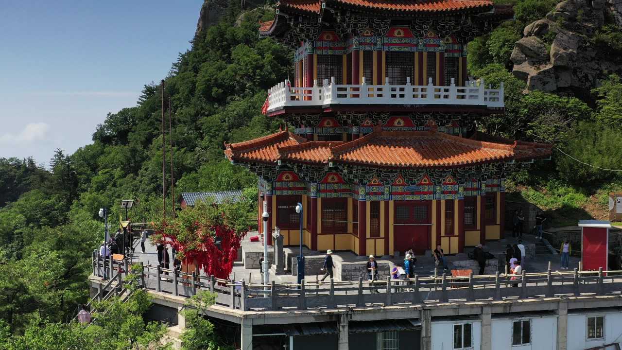 山巅古寺航拍