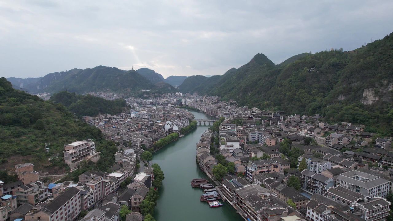 贵州黔东南镇远古镇5A景区航拍  