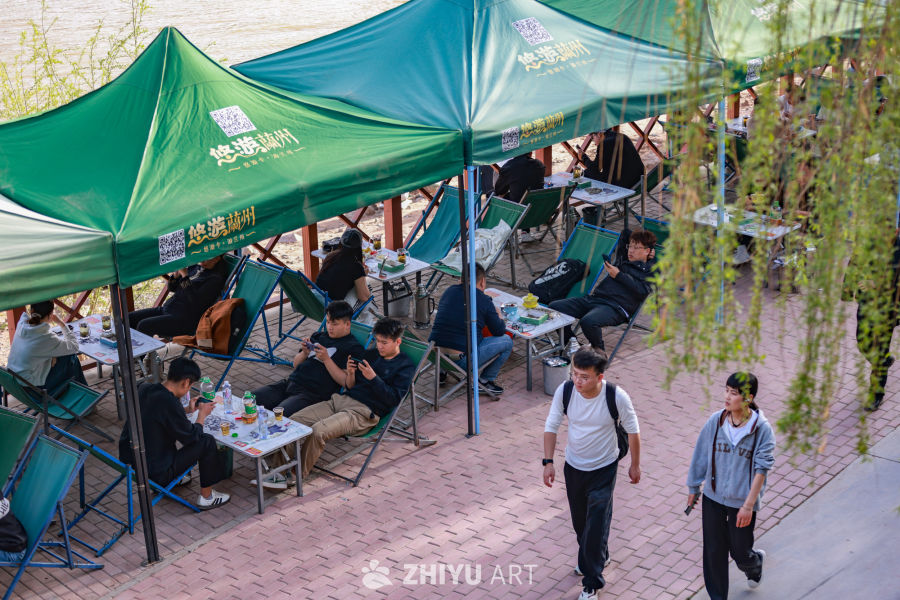 甘肃兰州：黄河之滨绿意盎然春景如画 12