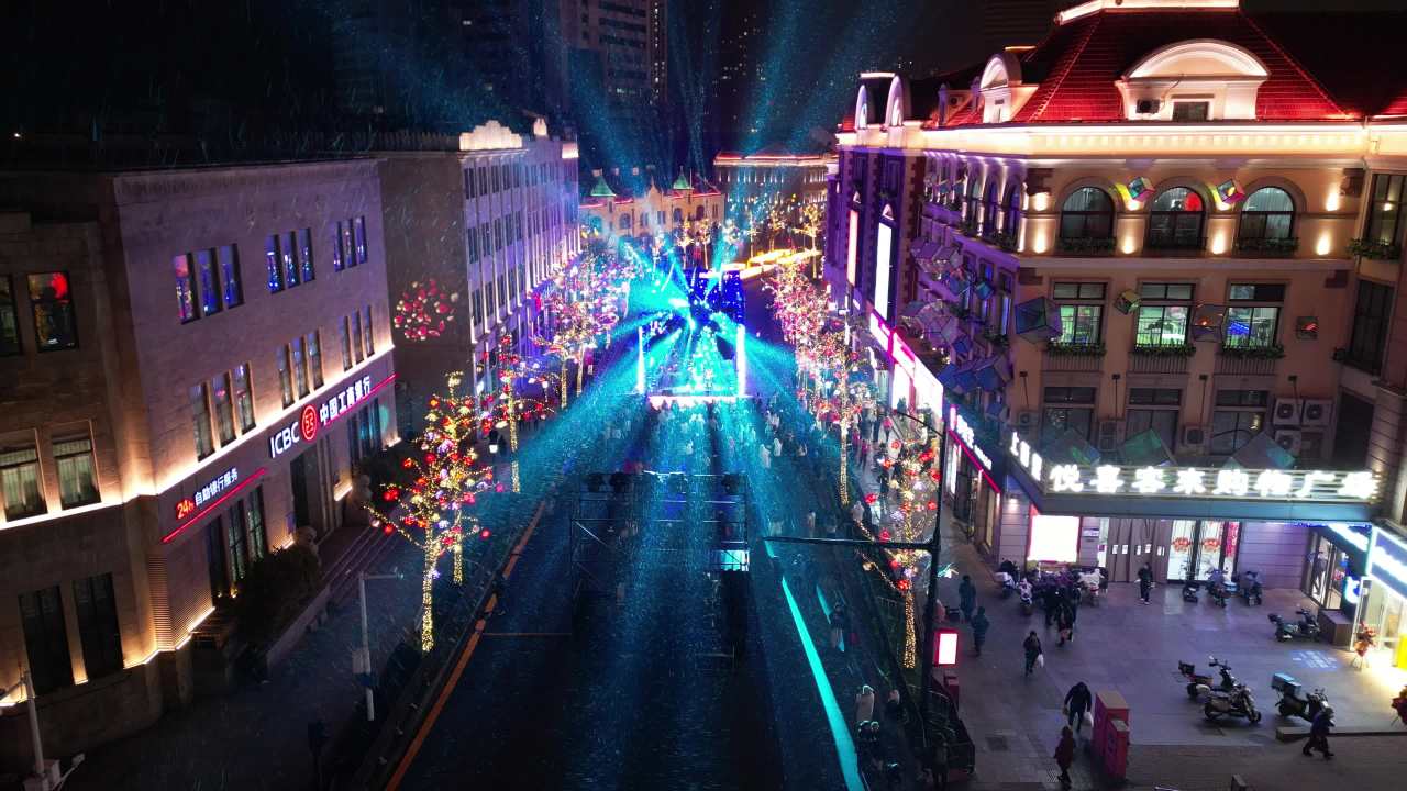 青岛老城区夜景中山路雪景航拍 13