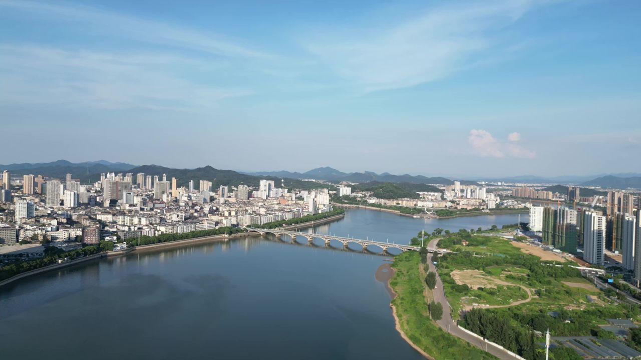 航拍江西上饶信江