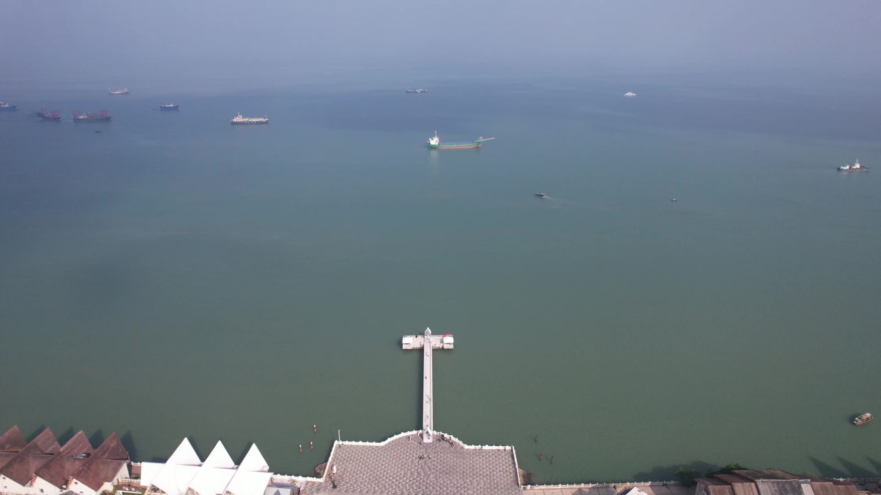  广西北海外沙岛海上观光平台航拍