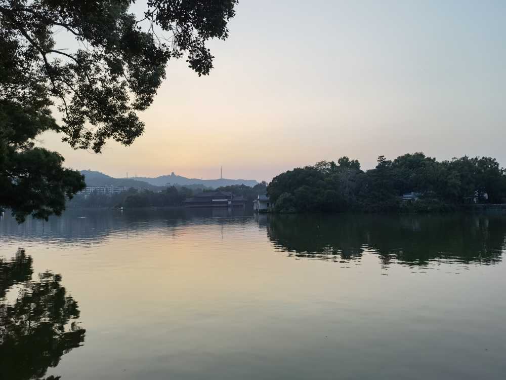 湖景