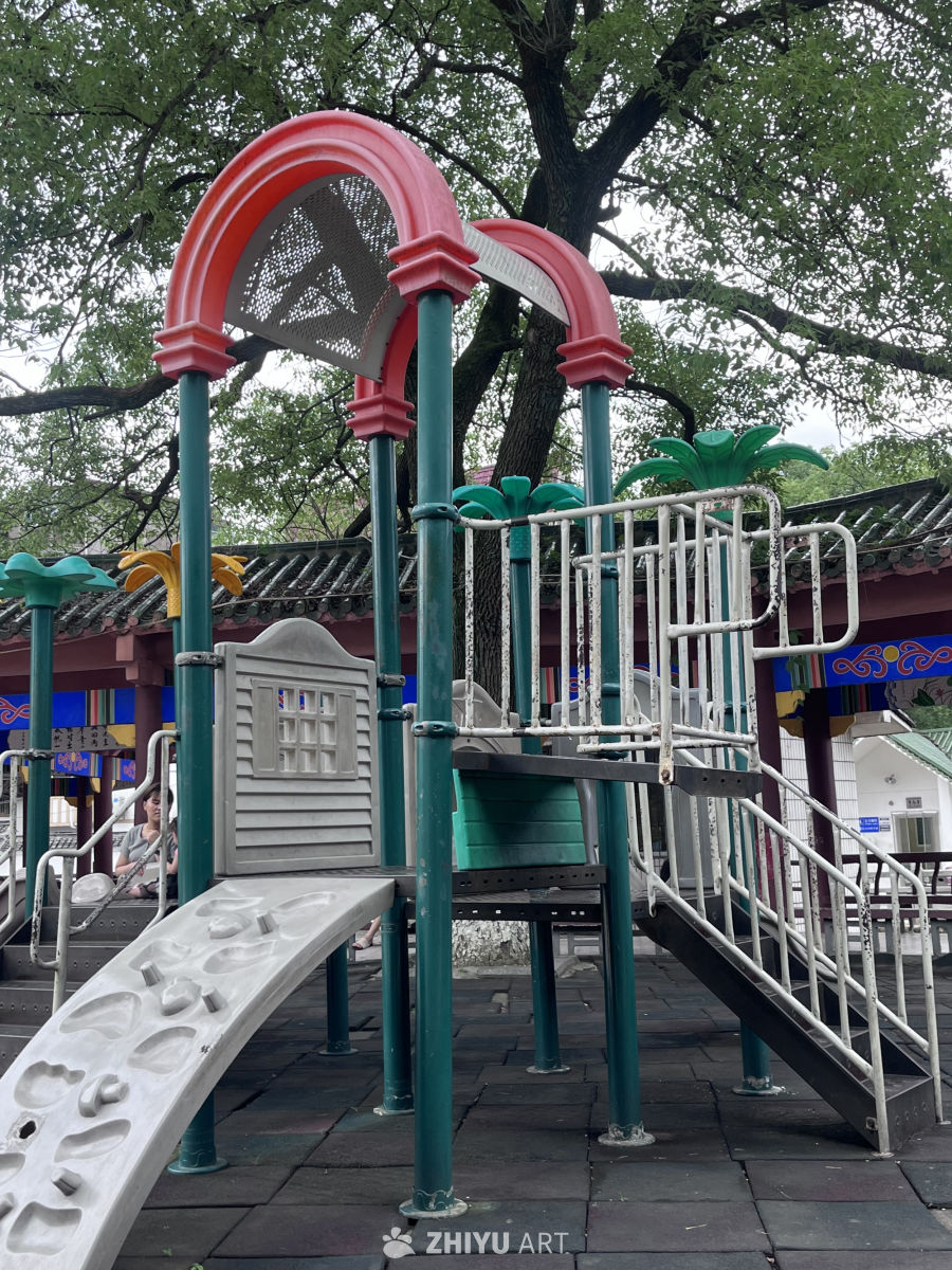 儿童乐园的趣味时光