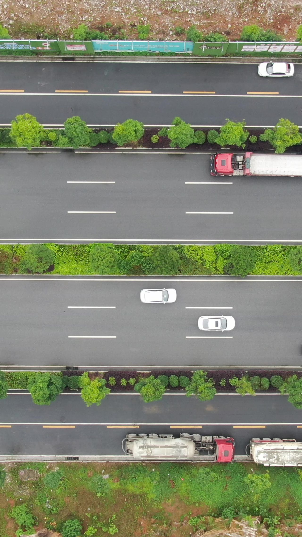 俯拍 城市 交通 绿化大道