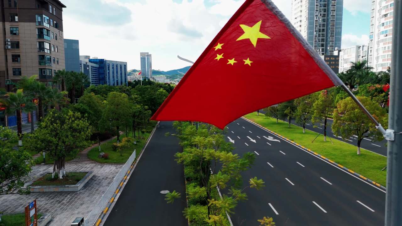 国庆航拍：飘扬的中国国旗