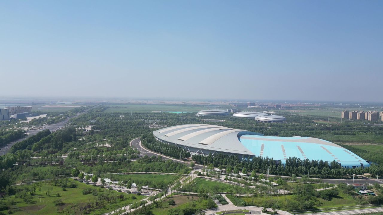 航拍山东东营城市地标建筑