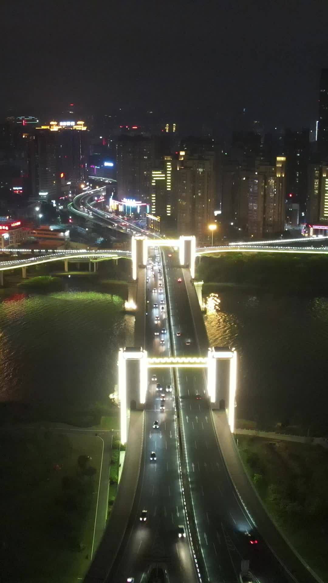 夜幕下的都市繁华