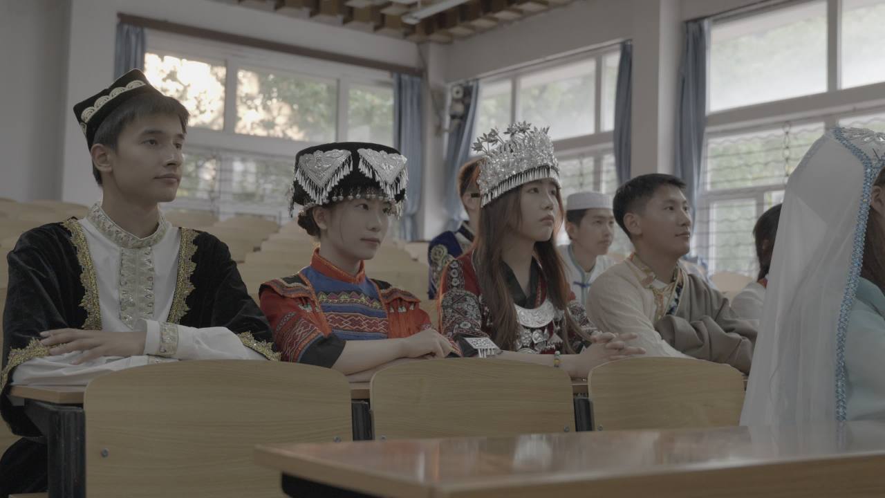 民族服饰课堂