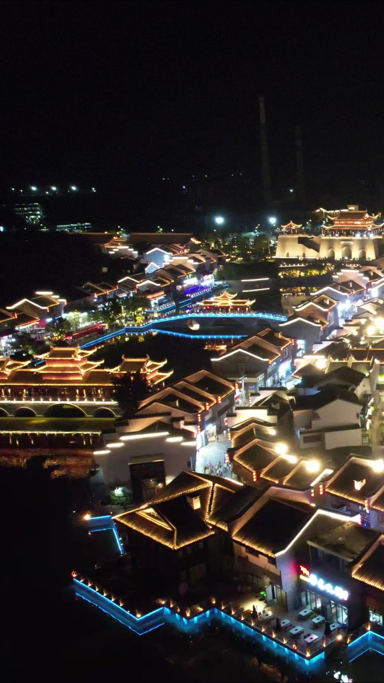 广西崇左太平古城夜景竖屏航拍 