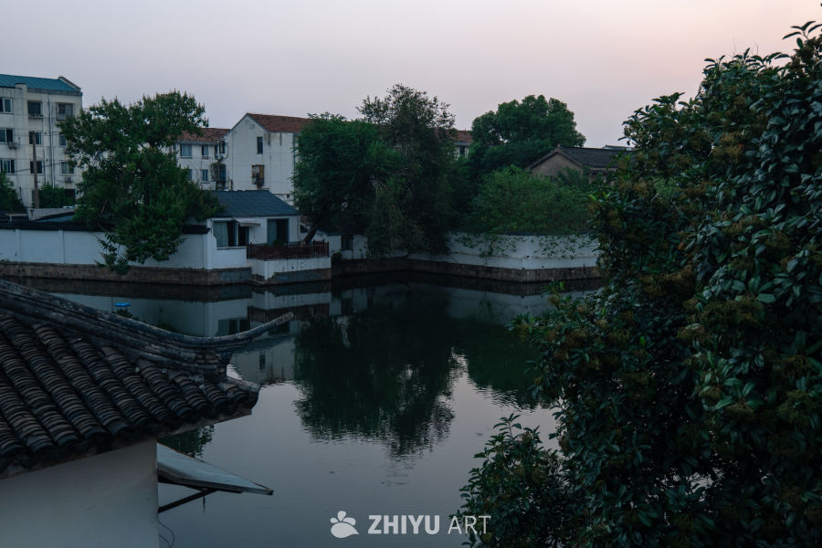 水乡黄昏静谧景