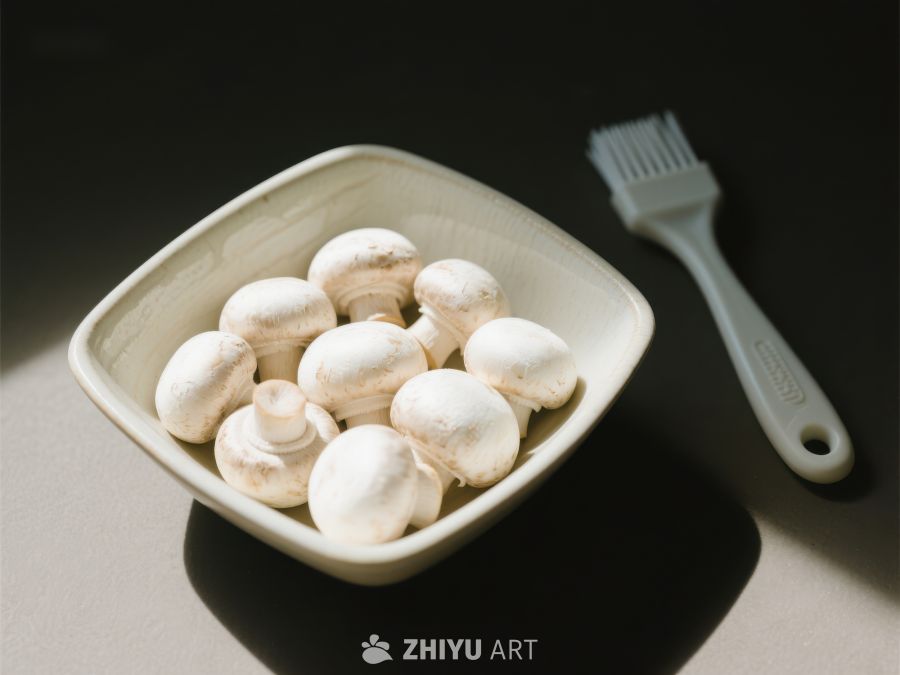 新鲜蘑菇与刷子静物图 484