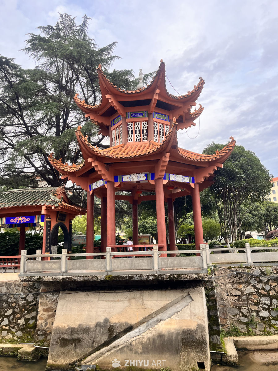 古色古香的红亭