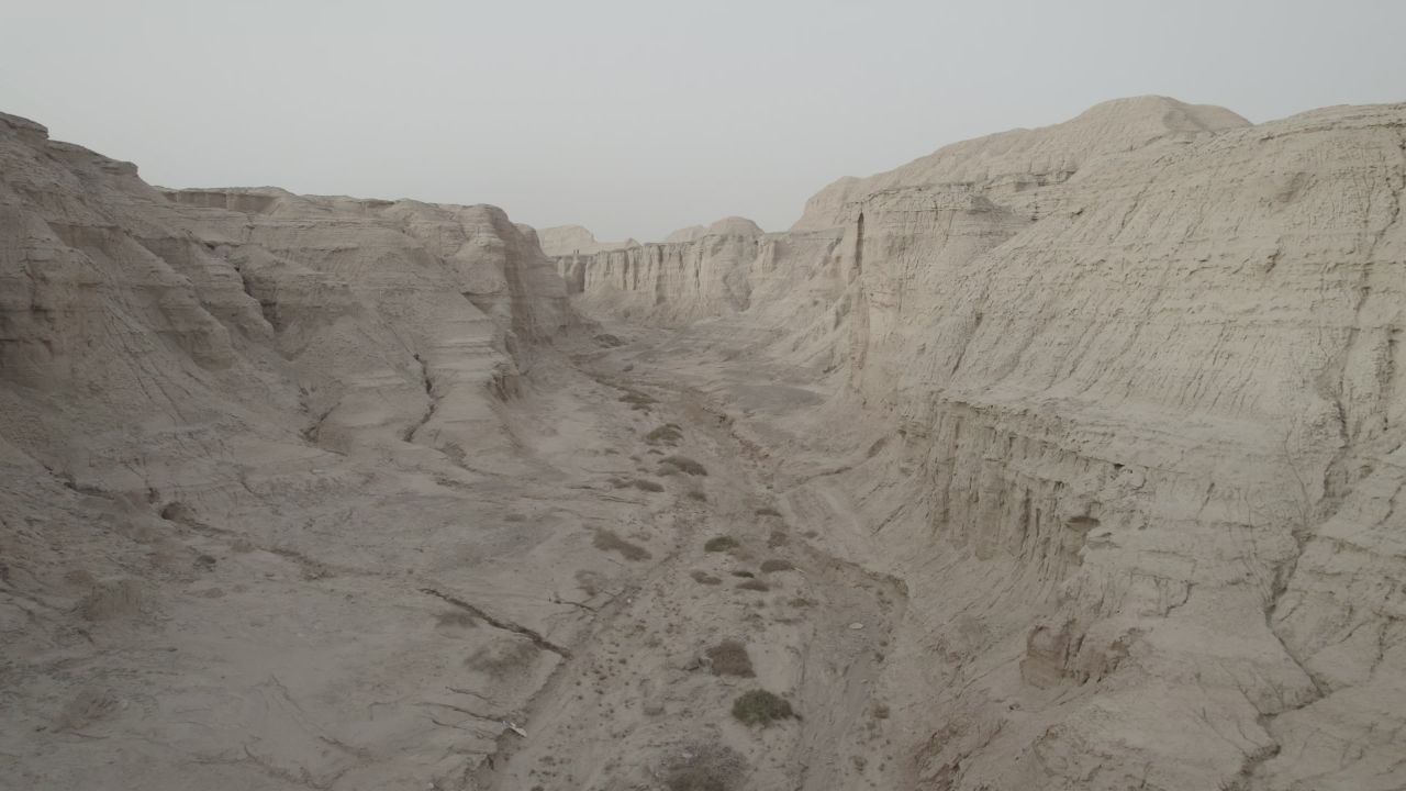 航拍库车大峡谷 6