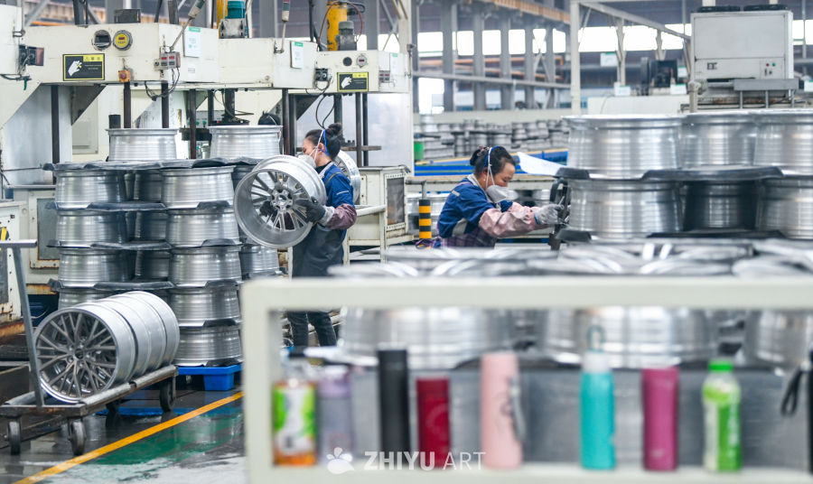 铝企业生产加工 汽车轮毂生产车间 26