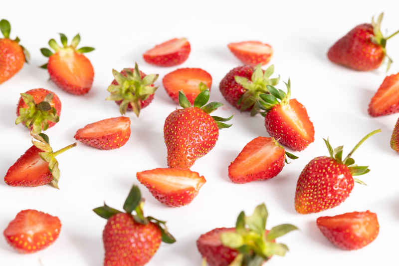 新鲜草莓水果实拍 92