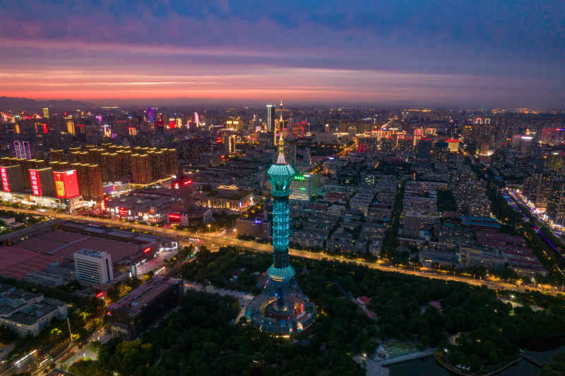 河北石家庄电视塔城市夜幕降临夜景航拍摄影图
