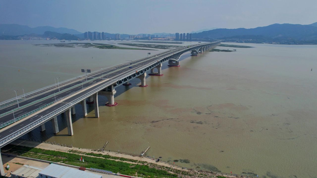 航拍福州道庆洲大桥景观