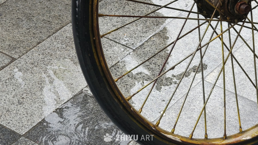 雨后的车轱辘