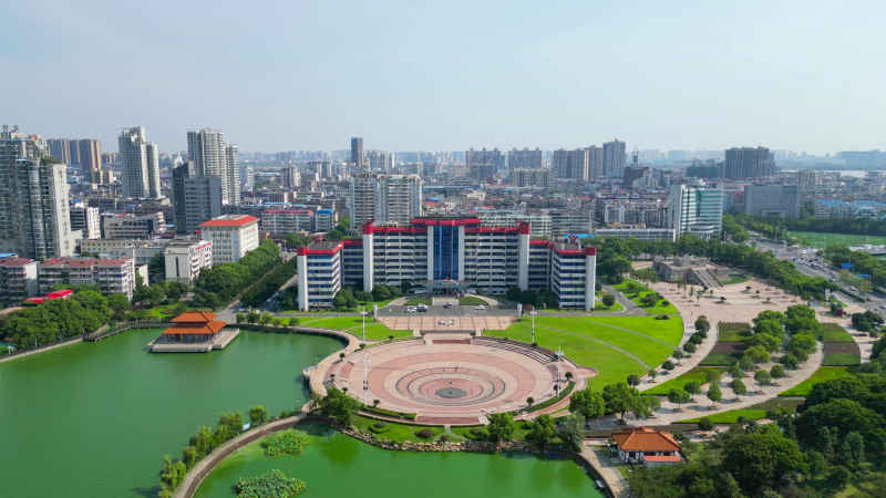  航拍湖北鄂州市人民政府