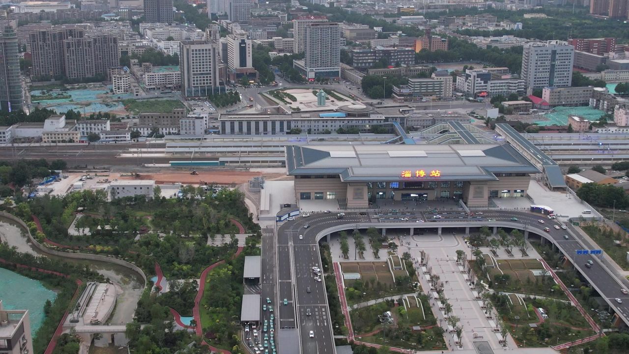 山东淄博火车站交通航拍