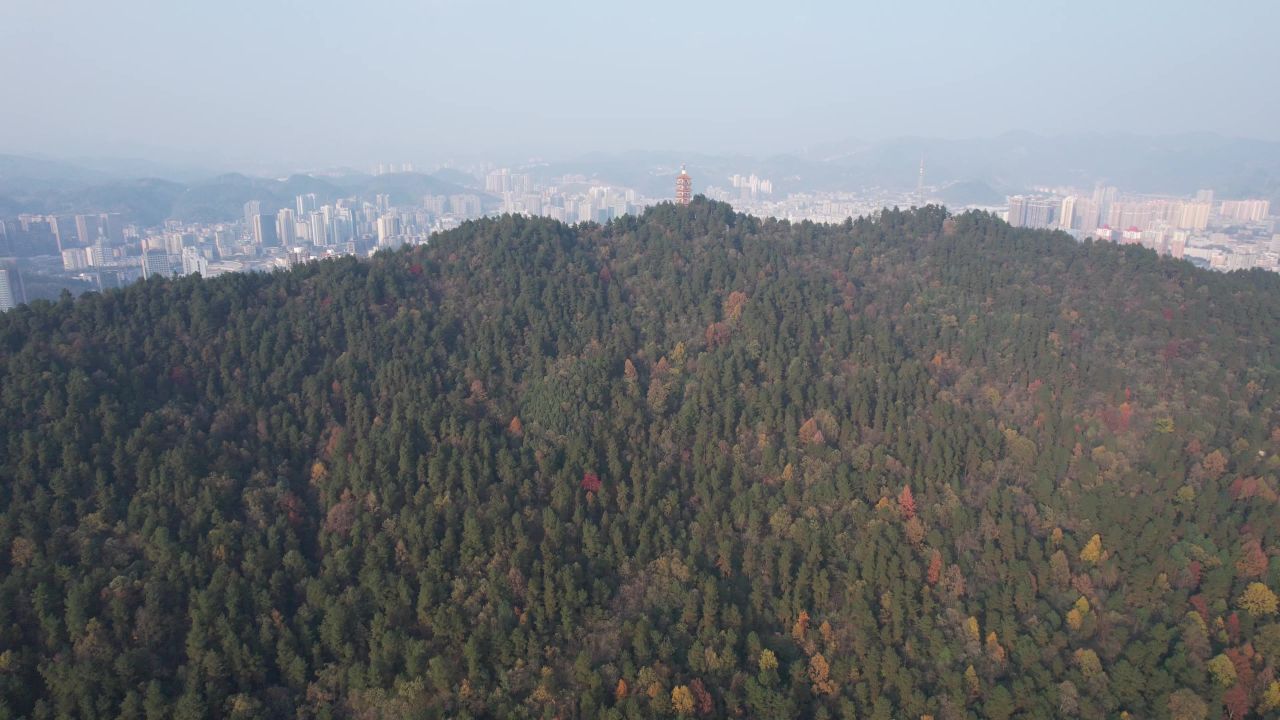 贵州遵义城市风光凤凰山公园航拍 
