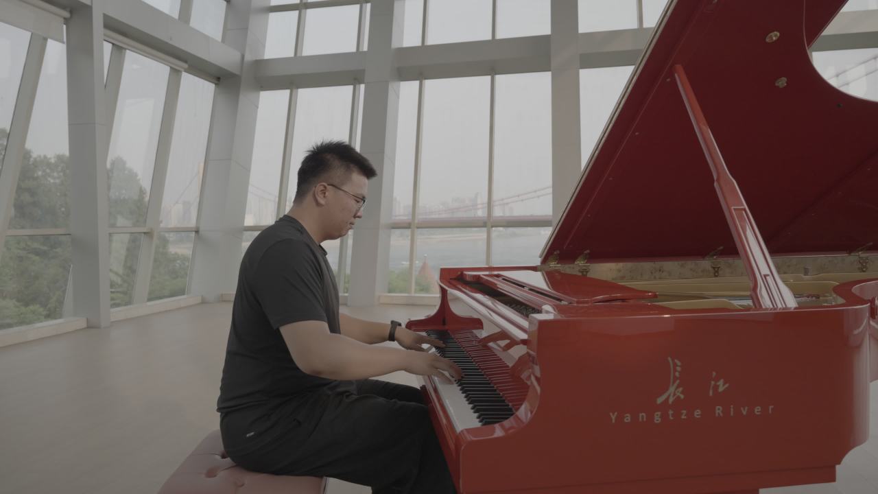 宜昌长江钢琴厂 72