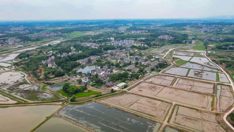 江西吉安城市风光旅游景区航拍图