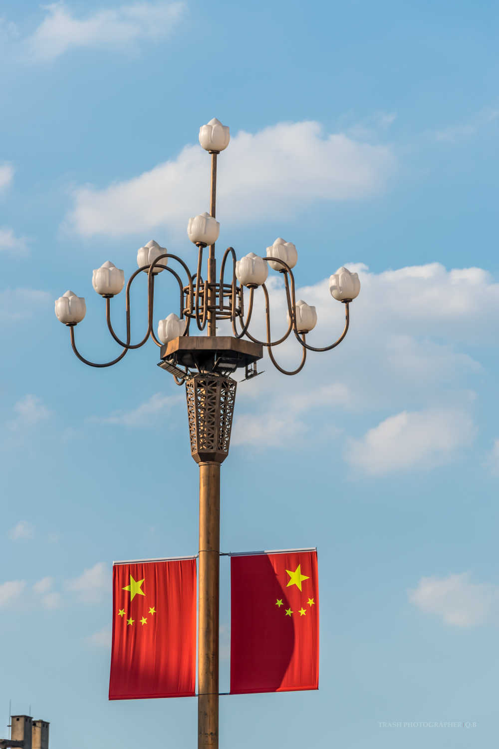 蓝天红旗