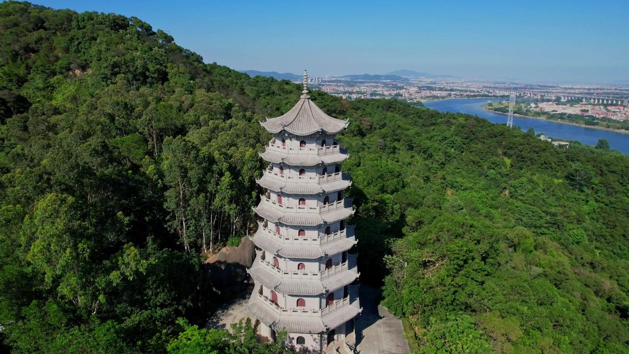 航拍漳州龙文塔景观
