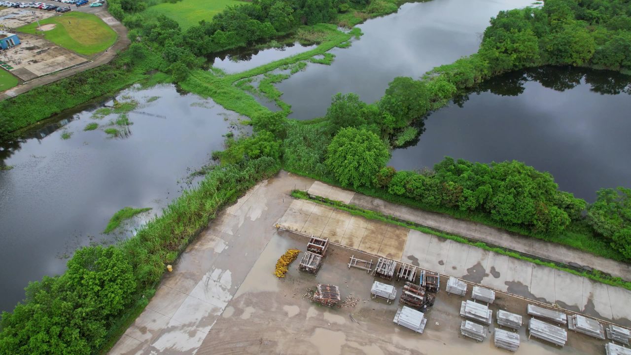 航拍水泥加工建材 8