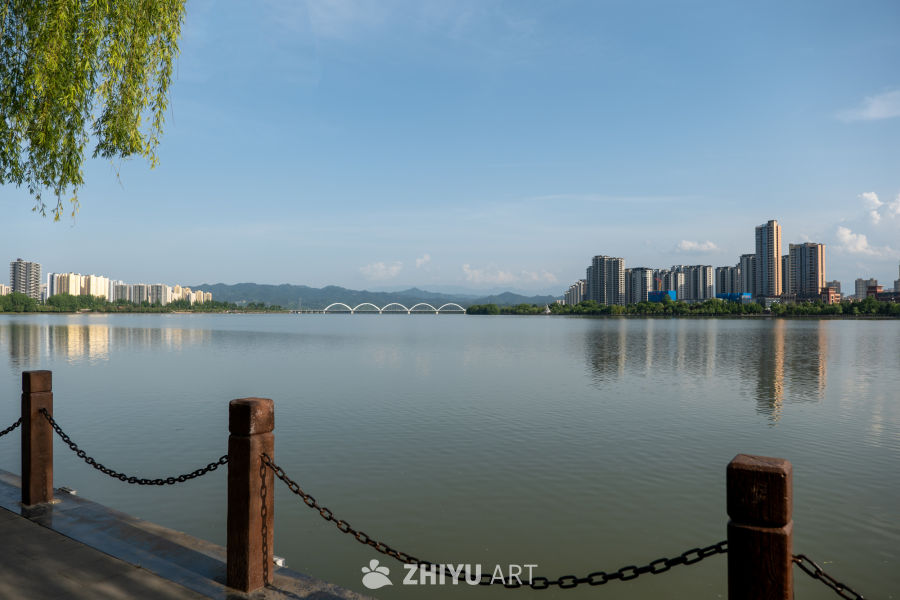 江边美景及帆船 8