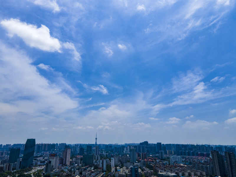 湖南株洲城市蓝天白云