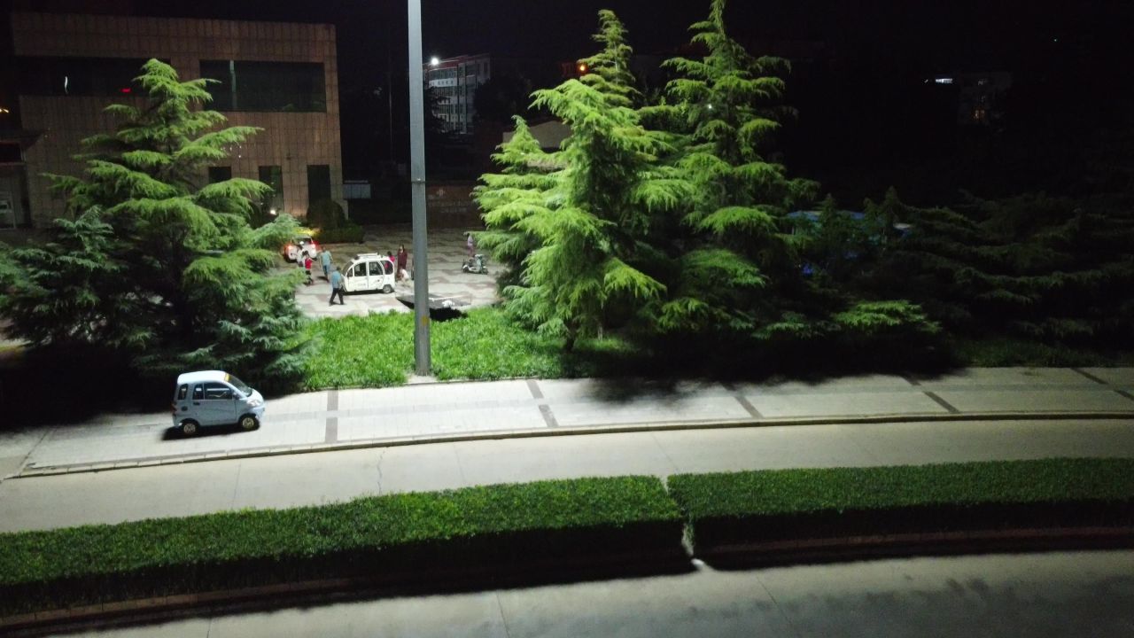小城夏日夜晚乘凉航拍素材