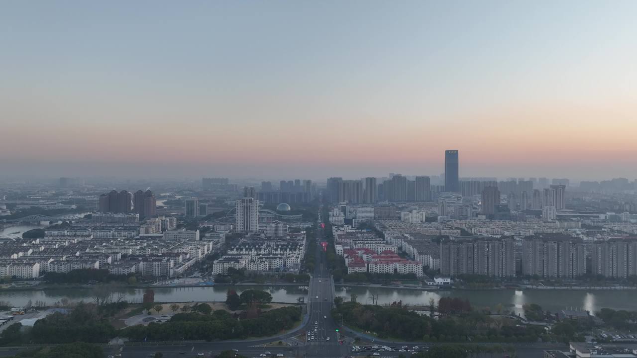 4K航拍昆山城市冬日日落风光建筑大景 10