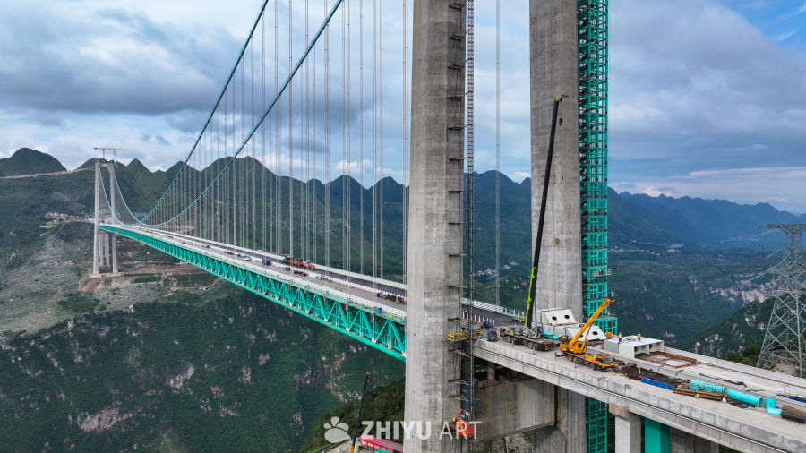 贵州花江峡谷大桥建设 1