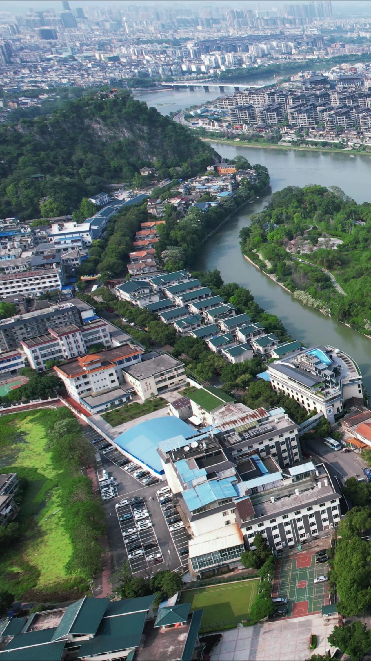 广西桂林城市风光漓江山水航拍竖屏 
