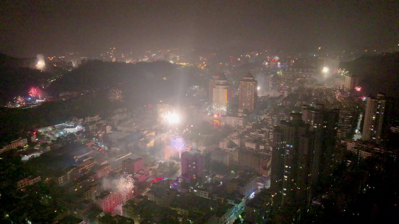 4k航拍城市春节烟花