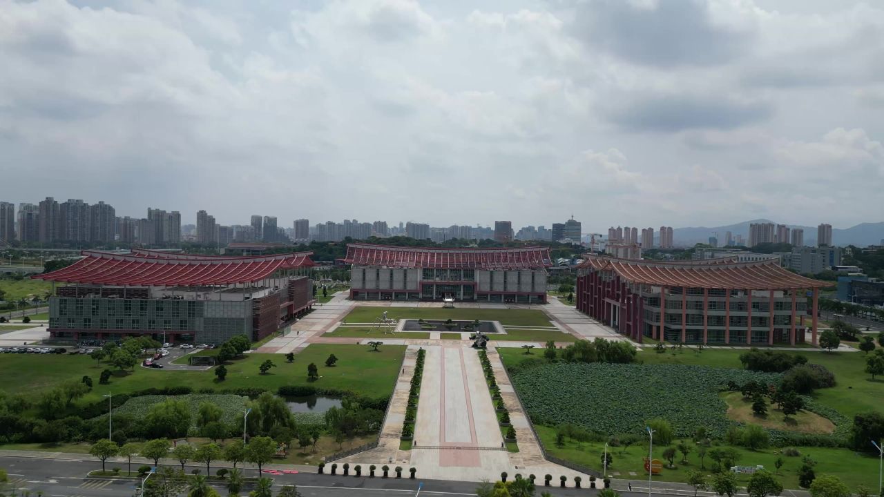 航拍福建漳州三馆