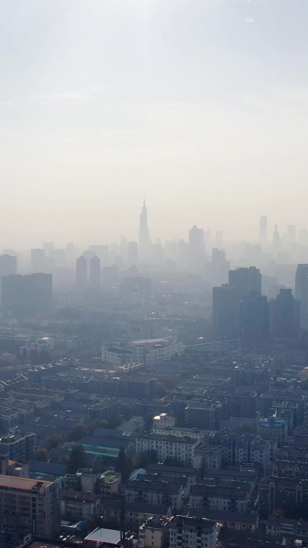 城市航拍南京清晨雾霾天气